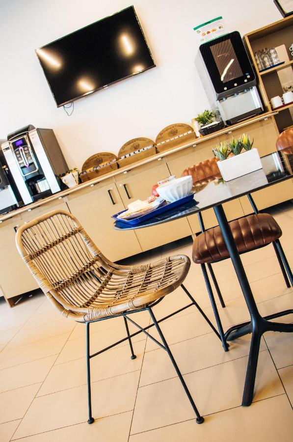 Twenty Business Flats Asnieres-Sur-Seineアパートホテル エクステリア 写真